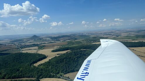 Návštěva západního středohoří Cessnou