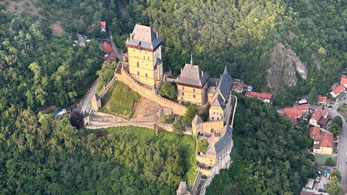 Vyhlídkový let - Cesta okolo Prahy za 80 minut - Karlštejn, Konopiště, Křivoklát