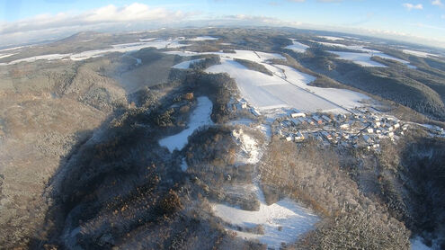 Vrtulníkem nad Helfenburk u Úštěka